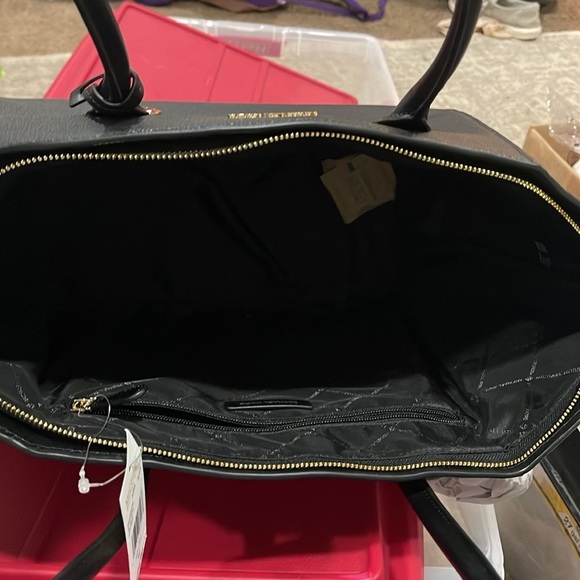 Black large tote , Michael Kors suede sides. Beautiful NEW - Picture 7 of 9
